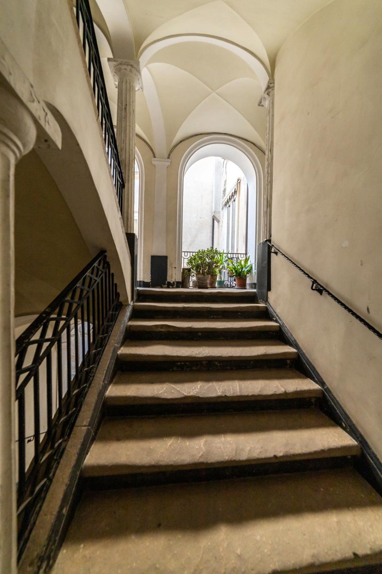 Dimora Storica Giostra Vecchia - Palazzo Grisolia 1809 Cosenza Extérieur photo